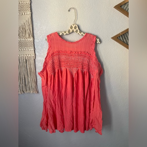 Free People Sea Breeze Tunic Top Blouse in Electropop Pink - Picture 5 of 6